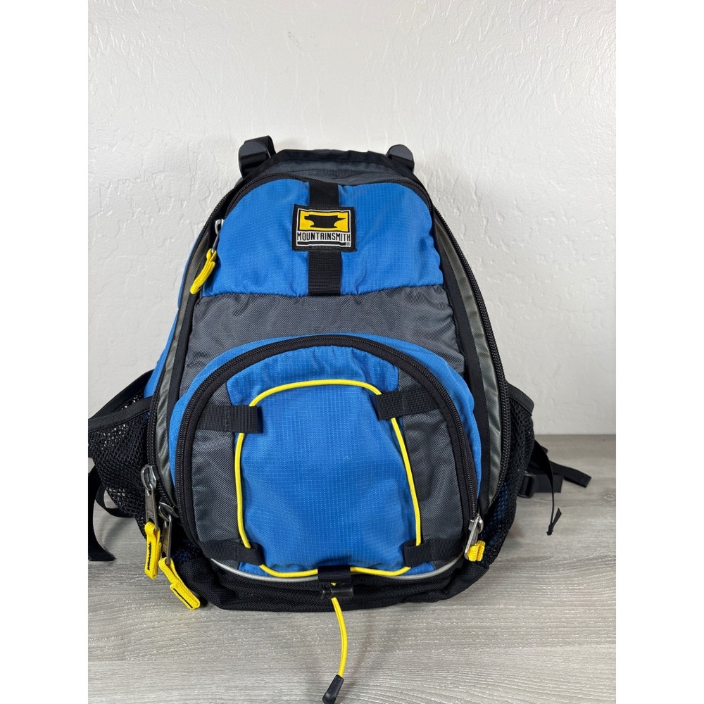 Mountainsmith Tundra Large Black/Blue Hiking Backpack Belted Padded Non Frame